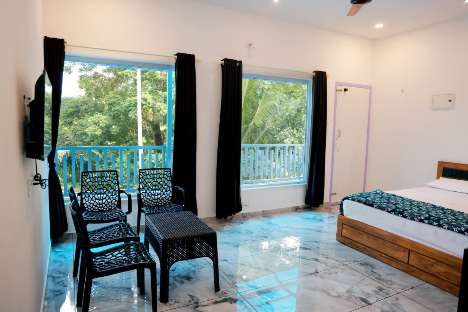 Double Bedroom House